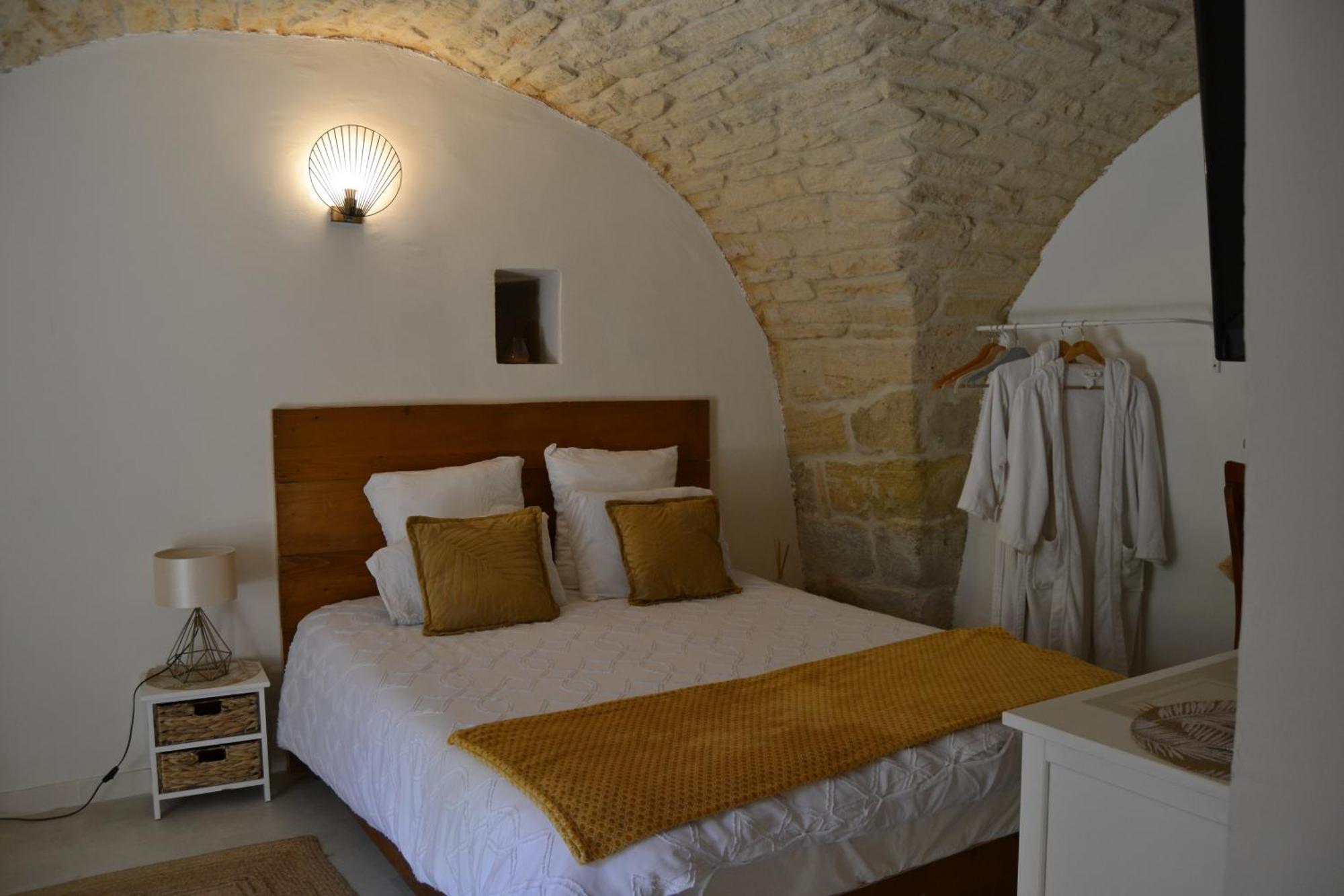 La Cachette Bed & Breakfast Aigues-Vives  Ngoại thất bức ảnh