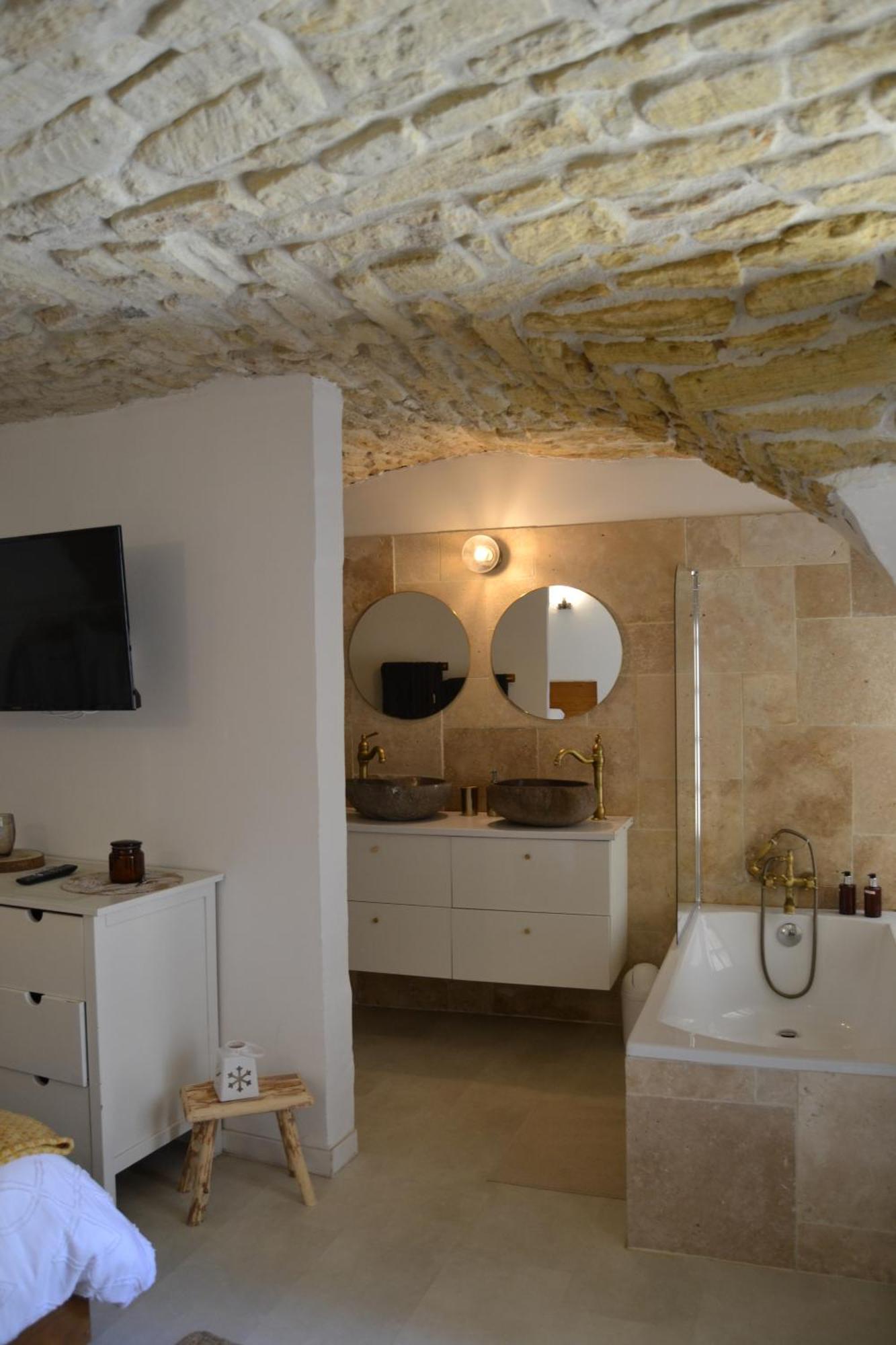 La Cachette Bed & Breakfast Aigues-Vives  Ngoại thất bức ảnh